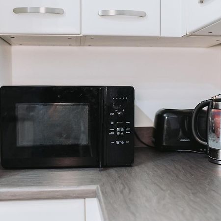 Deluxe 2 Bed Flat In Patchway Near Aztec West And Cribbs Causeway Bristol Daire Dış mekan fotoğraf
